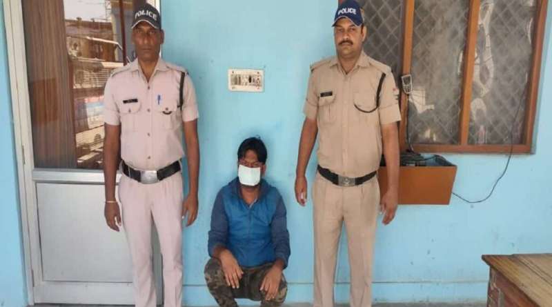  उत्तराखंड में पकड़ा गया फर्जी आईपीएस, चौकी प्रभारी को फोन कर दे रहा था धुली हुई बजरी भिजवाने का आदेश