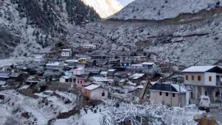  बद्रीनाथ धाम और यमुनोत्री धाम के बाद अब नीति घाटी में हुई सीजन की पहली बर्फबारी