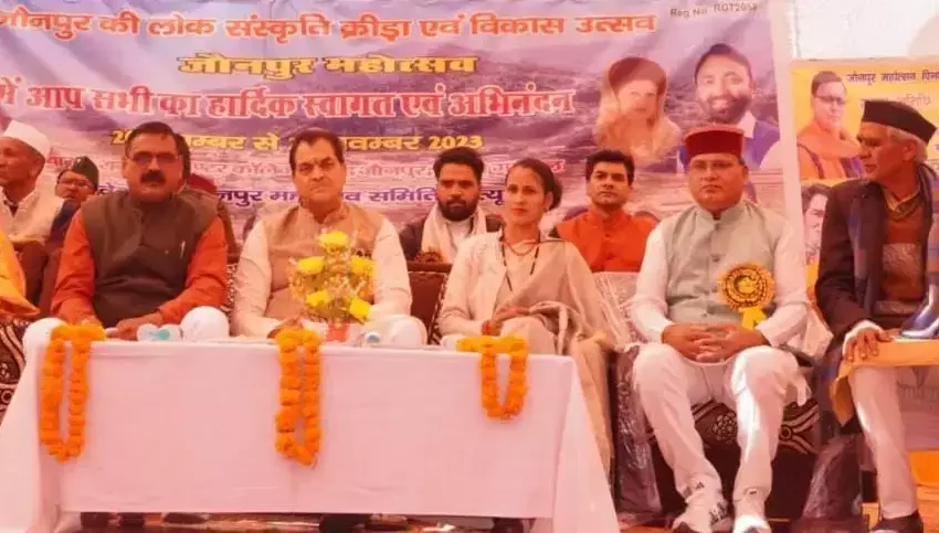  जौनपुर महोत्सव लोक संस्कृति और एकता का प्रतीक : मंत्री डा. अग्रवाल