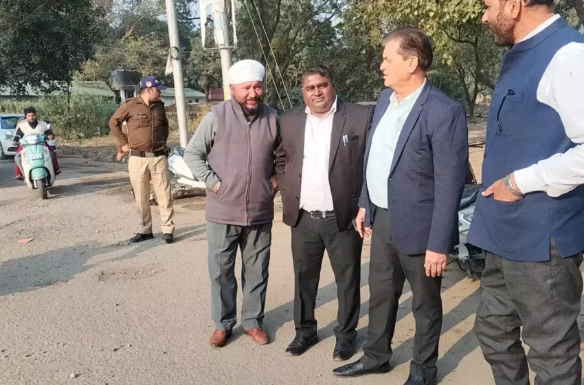  मंत्री प्रेमचंद ने पुराने रेलवे स्टेशन मार्ग को बंद कर, नए बनए गए मार्ग की गुणवत्ता का किया निरीक्षण