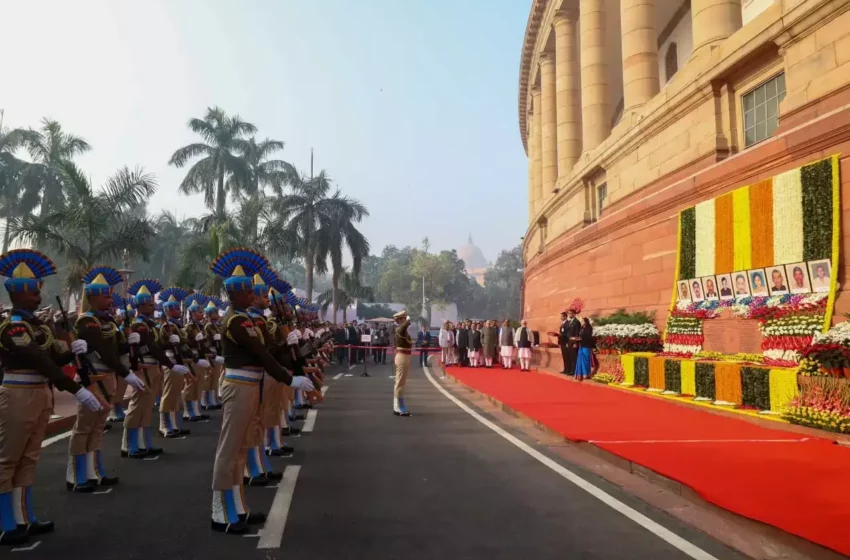  संसद पर आतंकी हमले के बलिदानियों को दी गई श्रद्धांजलि