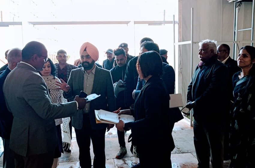  मुख्य सचिव उत्तराखंड शासन एस. एस. संधू ने एफआरआई परिसर पंहुचकर ग्लोबल इन्वेस्टर्स समिट की तैयारियों का जायजा लिया।