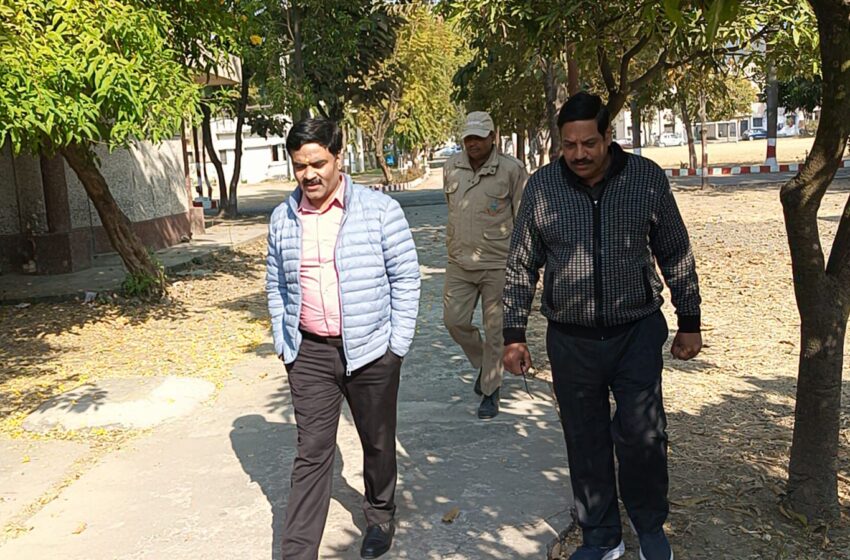  उत्तराखंड लोक सेवा आयोग द्वारा आयोजित समीक्षा अधिकारी/ सहायक समीक्षा अधिकारी भर्ती परीक्षा जनपद देहरादून के 78 परीक्षा केन्द्रों पर शांति पूर्वक संपन्न हुई।