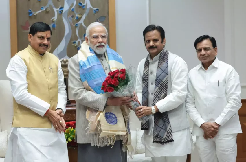  मध्य प्रदेश के मुख्यमंत्री ने प्रधानमंत्री से मुलाकात की