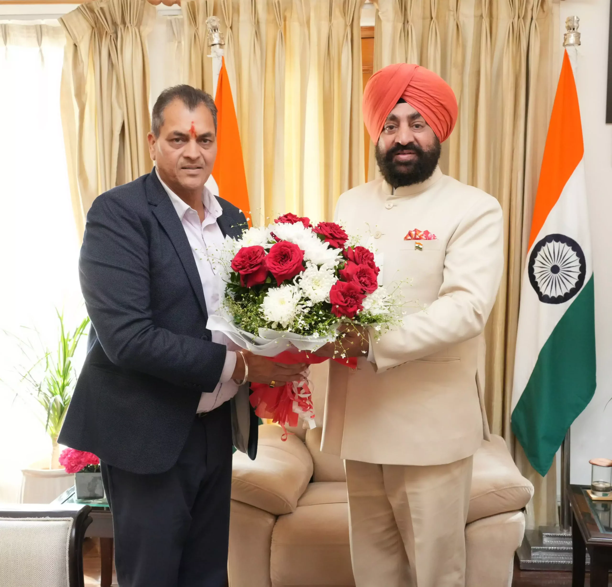  मंत्री प्रेमचंद अग्रवाल ने राजभवन में राज्यपाल से भेंट की