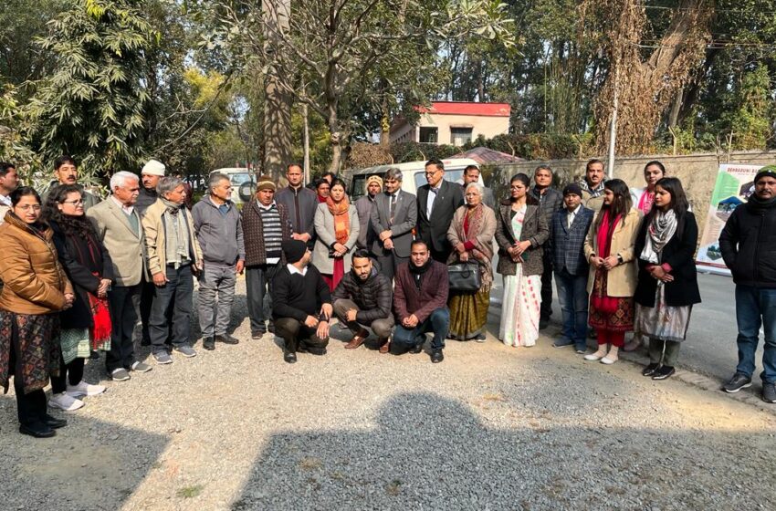  उत्तराखण्ड जैव विविधता बोर्ड द्वारा देहरादूनी बासमती धान के संरक्षण एवं संवर्धन के अर्न्तगत एक महत्वपूर्ण कार्यशाला दिनांक 19.01.2024 को सभागार कक्ष जलागम प्रबन्धन निदेशालय, देहरादून में आयोजित की