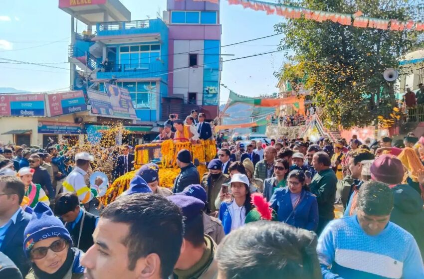  मुख्यमंत्री धामी पहुंचे पिथौरागढ़, रोड शो में किया प्रतिभाग
