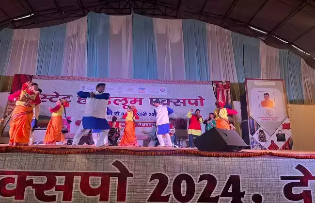  स्टेट हैंडलूम एक्सपो में मधुबनी पेंटिंग बनी आकर्षण का केन्द्र