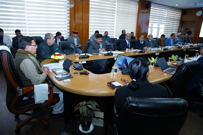  सीएम धामी ने अधिकारियों को दिए निर्देश