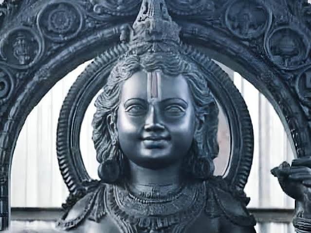  अयोध्या धाम में रामलला के प्राण प्रतिष्ठा समारोह का पांचवां दिन,नवनिर्मित मंदिर में स्वर्ण मंडित आधार तैयार