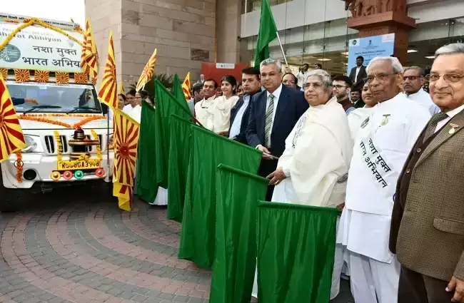  नशा मुक्त भारत अभियान के तहत ‘वाहन सेवा’ का किया शुभारंभ