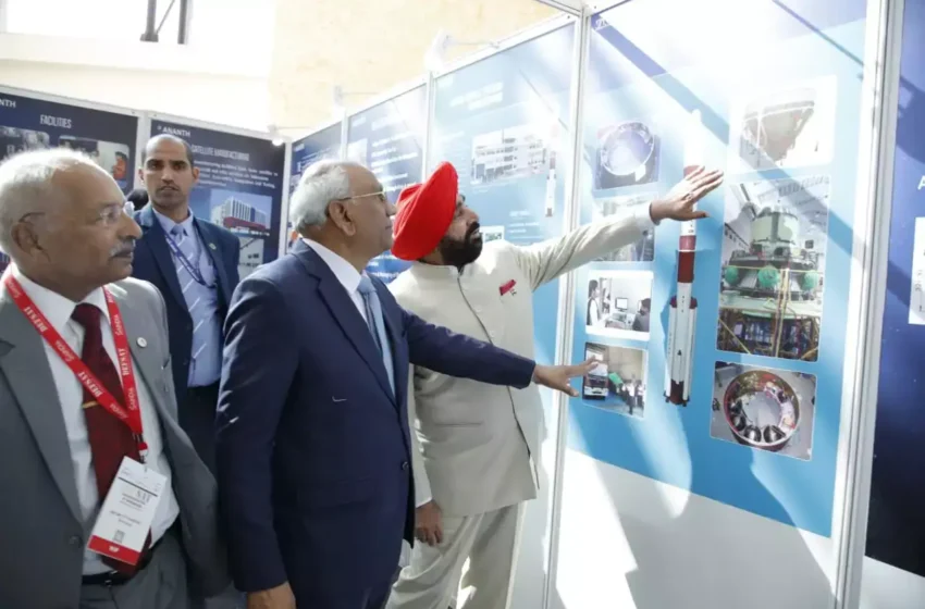  राज्यपाल बोले, अंतरिक्ष प्रौद्योगिकी के क्षेत्र में भारत का भविष्य उज्ज्वल