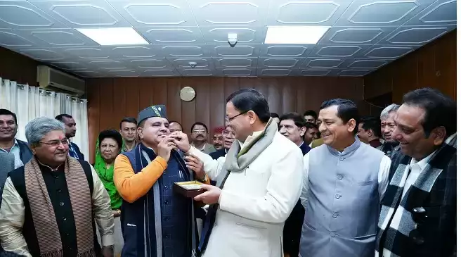  महेन्द्र भट्ट को उम्मीदवार बनाना आम कार्यकर्ता का सम्मान : मुख्यमंत्री धामी