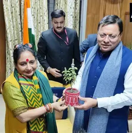  विधानसभा सुरक्षा घेरे में, विस अध्यक्ष और नेता प्रतिपक्ष से मिले धामी, बजट सत्र शुरू