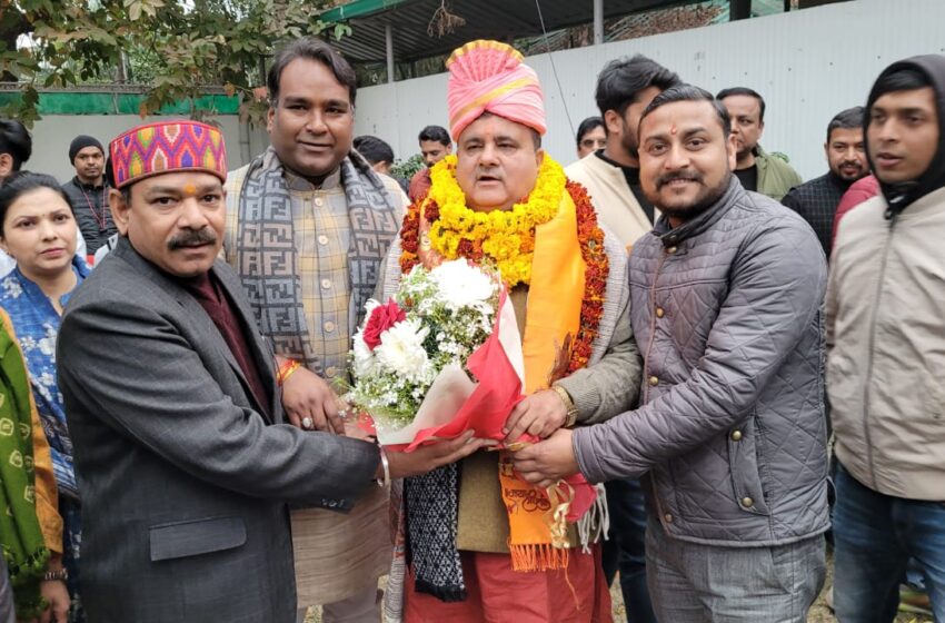  महानगर के अध्यक्ष सिद्धार्थ उमेश अग्रवाल ने प्रदेश अध्यक्ष महेंद्र भट्ट जी को राज्यसभा नामित करने पर स्वागत अभिनंदन किया