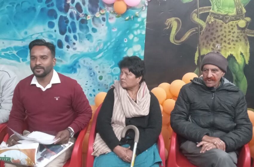  चखुवाला में बूथ परवास को लेकर हुई बैठक और घर घर चलो के माध्यम से पार्टी की नीतियों को जन जन तक संवाद का कार्यक्रम किया जाये – राहुल लारा