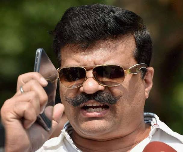  पूर्व विधायक चैम्पियन के विरुद्ध कोतवाली डालनवाला में केस दर्ज
