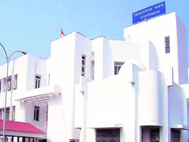  विधानसभा की कार्यवाही मंगलवार 11 बजे तक के लिए स्थगित