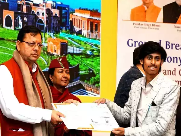  मुख्यमंत्री ने उद्योग विभाग के 64 अभ्यर्थियों को दिए नियुक्ति पत्र, बोले- आप हमारे ब्रांड एम्बेसडर