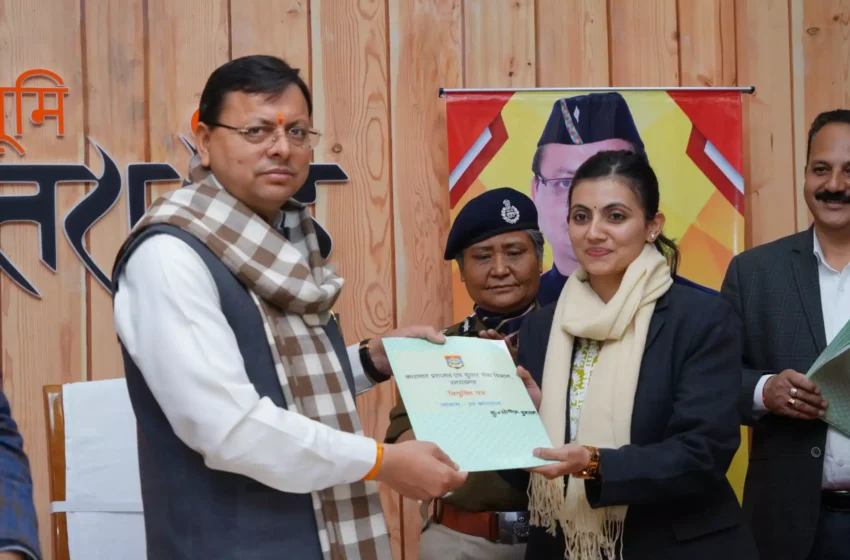  मुख्यमंत्री ने 27 डिप्टी जेलरों और 285 बंदी रक्षकों को दिये नियुक्ति पत्र