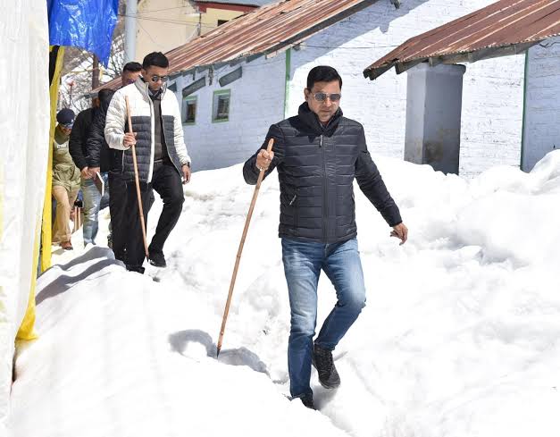  सचिव डा. पंकज ने चारधाम यात्रा मार्ग का किया स्थलीय निरीक्षण