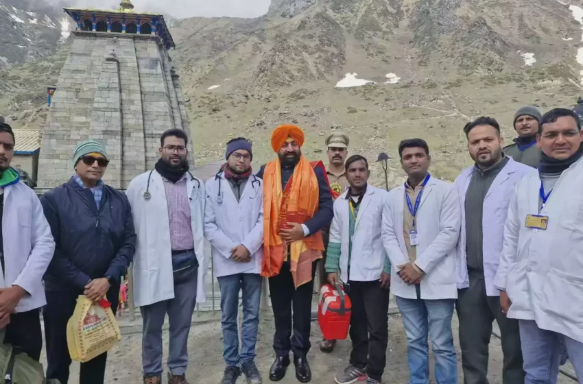  राज्यपाल ने बाबा केदार और भगवान बदरी विशाल के किए दर्शन