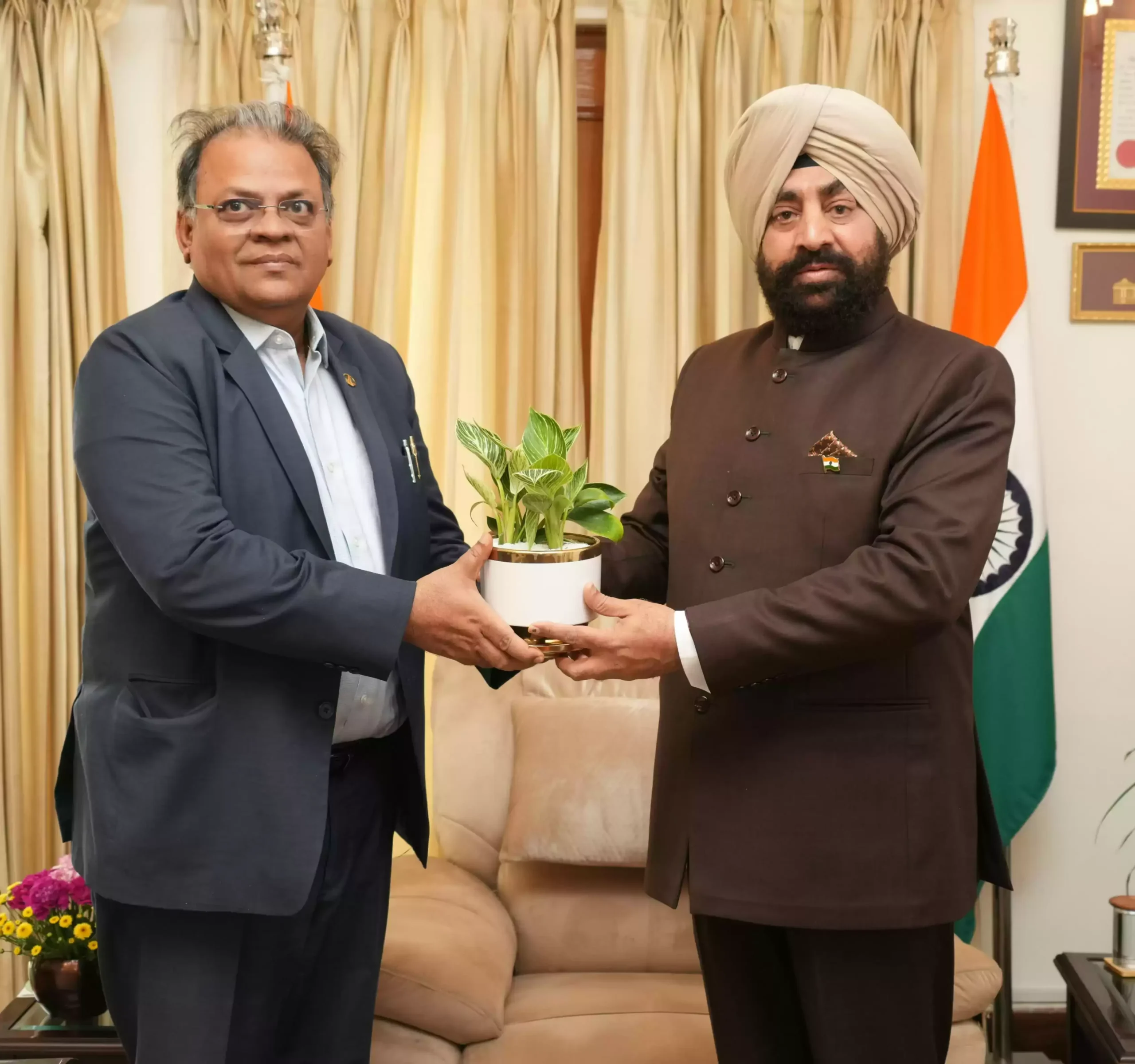  ओएनजीसी लिमिटेड के अध्यक्ष ने राज्यपाल से की भेंट