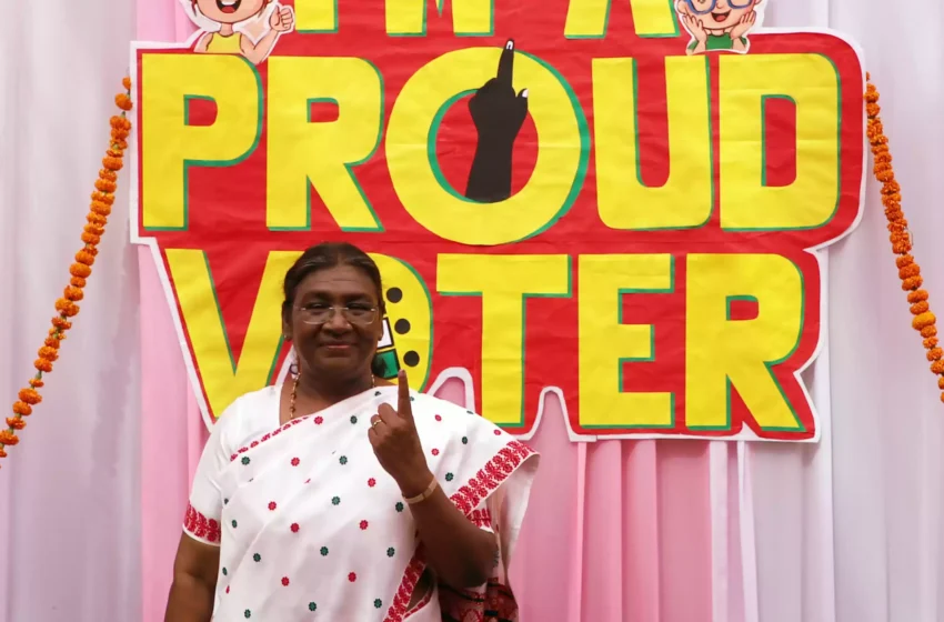  राष्ट्रपति, उपराष्ट्रपति, शीर्ष मंत्रियों ने किया मतदान