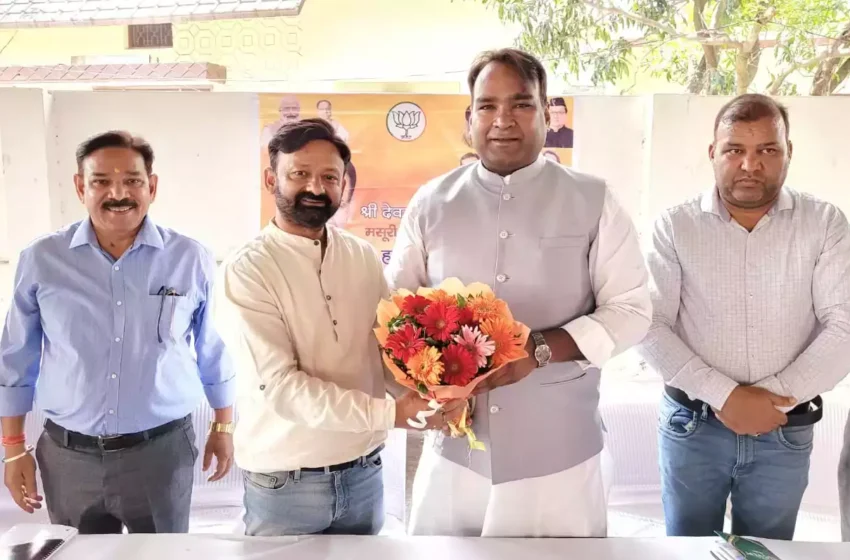  सिद्धार्थ अग्रवाल ने नगर निकाय चुनाव में जिताऊ उम्मीदवार के बताये कौशल
