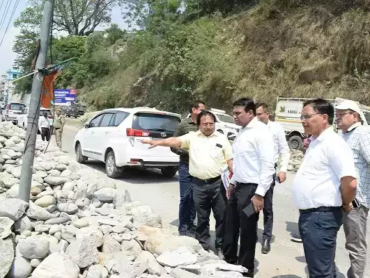  सड़क से लेकर केदारनाथ धाम तक सब कुछ ओके, प्रभारी सचिव बोले-और सुदृढ़ बनाएंगे व्यवस्था