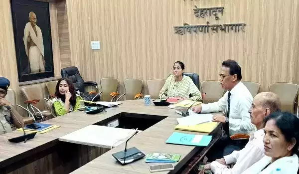  सैनिकों की शिकायतों का प्राथमिकता पर हो निस्तारण, डीएम ने जानी स्थिति