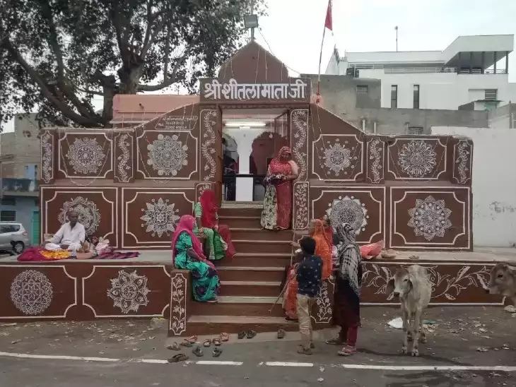  इस मंदिर में मौजूद है चमत्कारी घड़ा, लाखों लीटर पानी भरने के बाद भी रहता खाली, आज भी बना है रहस्य
