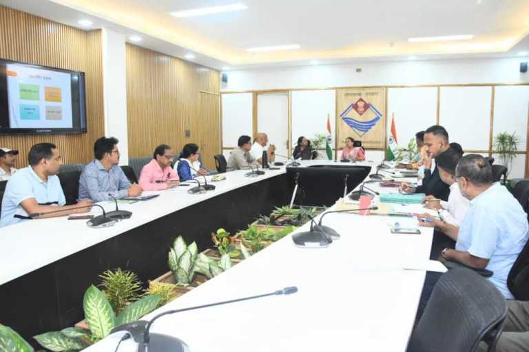  खेल मंत्री ने खेल यूनिवर्सिटी के लिए भूमि हस्तांतरण प्रक्रिया जल्द पूरा करने के दिए निर्देश