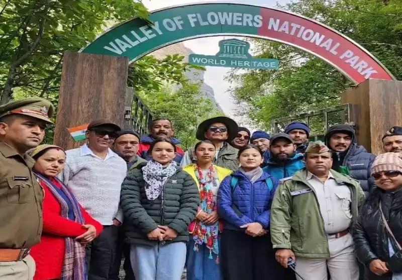 पर्यटकों के लिए खुली विश्व प्रसिद्ध फूलों की घाटी, 48 पर्यटकों का पहला दल पहुंचा