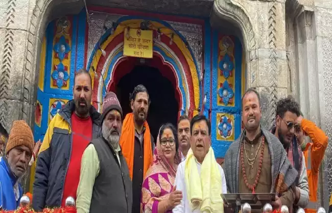  मध्यप्रदेश के उपमुख्यमंत्री जगदीश देवड़ा ने बदरी-केदार के दर्शन किए