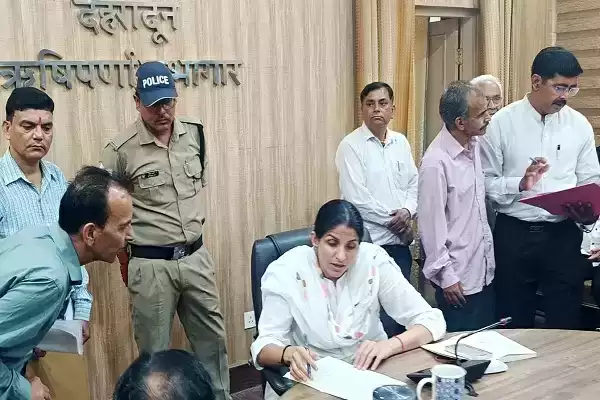  मार्क करने की प्रवृत्ति के बजाय शिकायतों का स्वयं सज्ञान लें अधिकारी : सोनिका