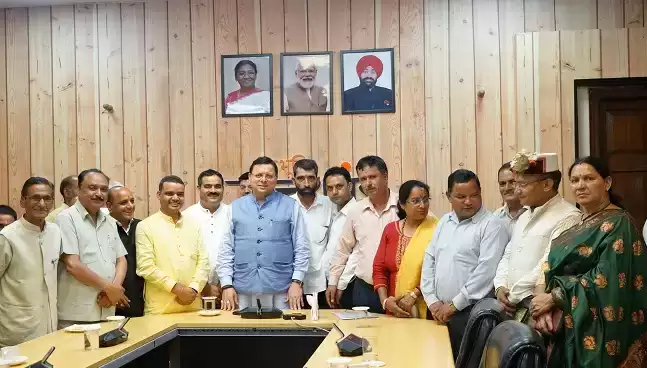  मुख्यमंत्री ने बड़कोट क्षेत्र की पेयजल समस्या के समाधान का दिया आश्वासन