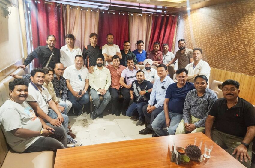  आज देहरादून फोटोग्राफर एसोसिएशन की कोर कमेटी की बैठक की गई जिसमें फोटोग्राफर के हित में लिए गये फैसले