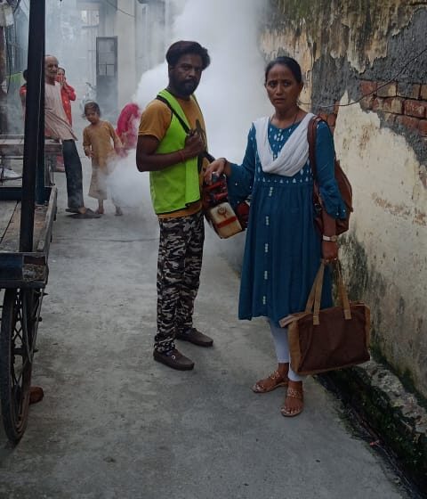  डेंगू की रोकथाम एवं प्रभावी नियंत्रण एवं मॉनिटरिंग हेतु वार्ड वार जिलाधिकारी श्रीमती सोनिका ने अधिकारियों/कार्मिकों की ड्यूटी लगाई गई है