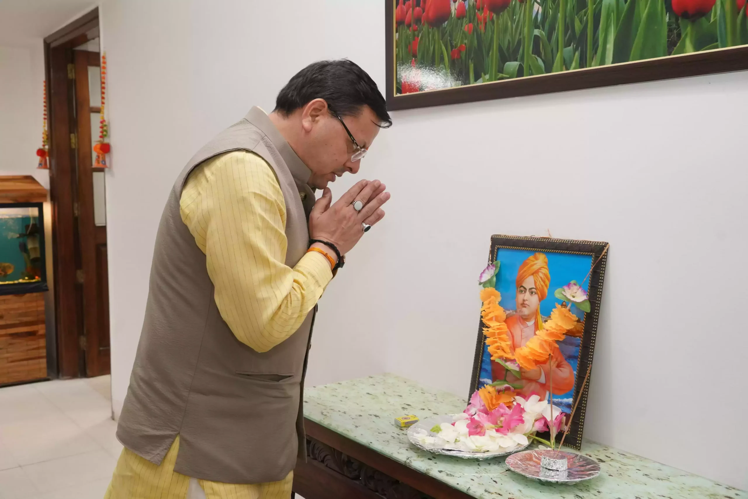  मुख्यमंत्री ने पुण्यतिथि पर स्वामी विवेकानंद को दी श्रद्धांजलि