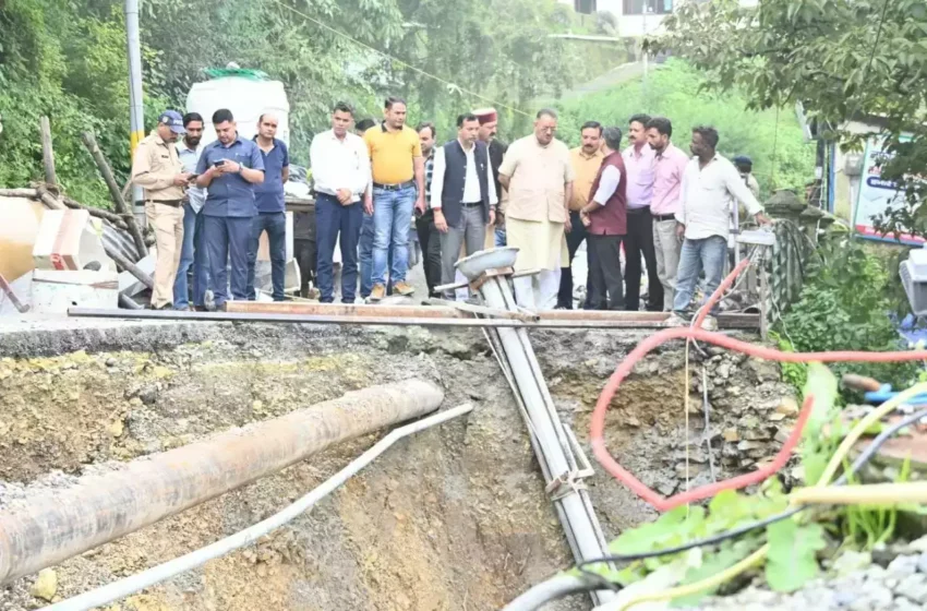  मंत्री गणेश जोशी ने मसूरी में क्षतिग्रस्त मार्ग का किया निरीक्षण