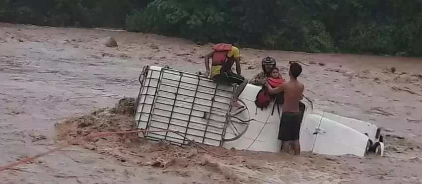  उत्तराखंड में 15 अगस्त तक भारी बारिश का अलर्ट , कहीं भूस्खलन तो कहीं बाढ़ जैसी स्थिति