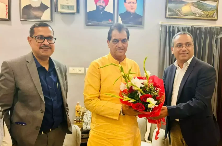  कोटक महिन्द्रा बैंक के राष्ट्रीय अध्यक्ष ने वित्त मंत्री डॉ. अग्रवाल से की मुलाकात