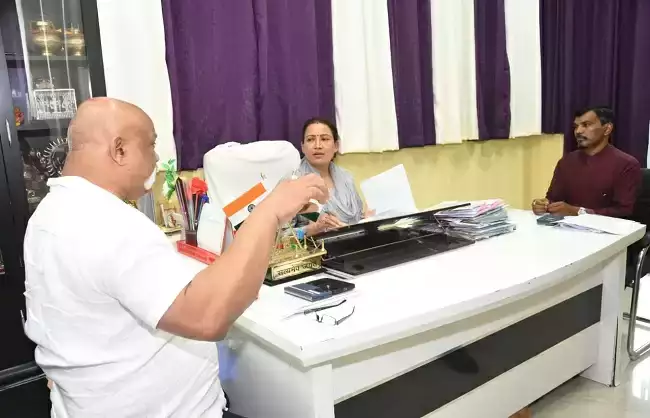  खेल मंत्री ने 38वें राष्ट्रीय खेलों के आयोजन को लेकर की समीक्षा