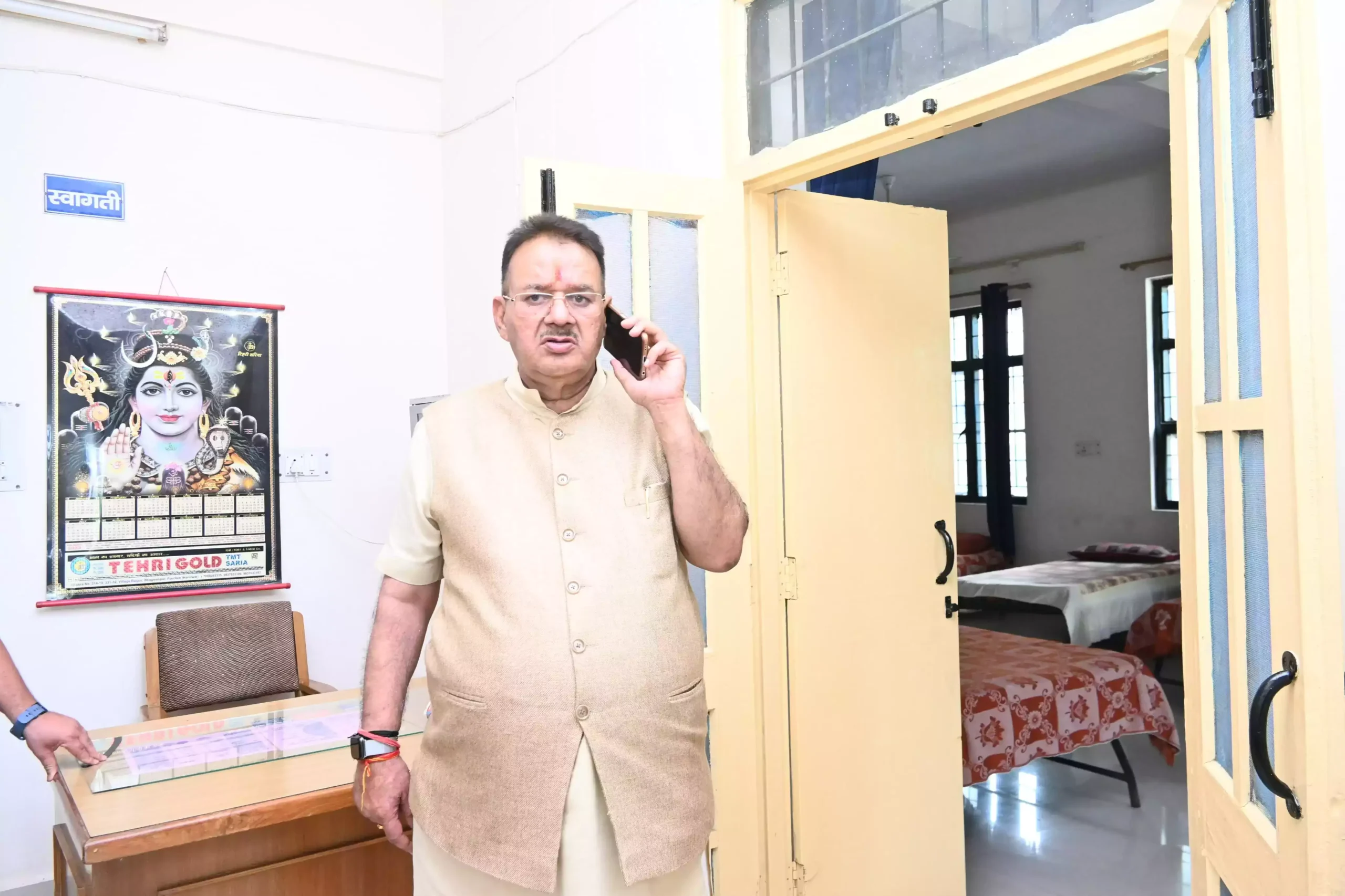  सैनिक कल्याण मंत्री ने सैनिक विश्राम गृह में मारा छापा, अकारण गैर हाजिर पर आवश्यक कार्रवाई के दिए निर्देश