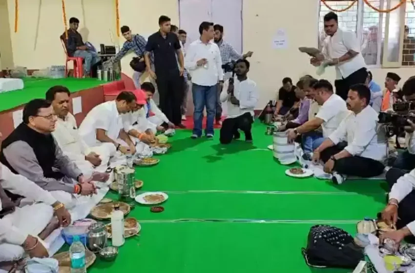  मुख्यमंत्री ने कार्यकर्ताओं संग टिफिन बैठक कर किया संवाद,बोले-विशेष क्षण