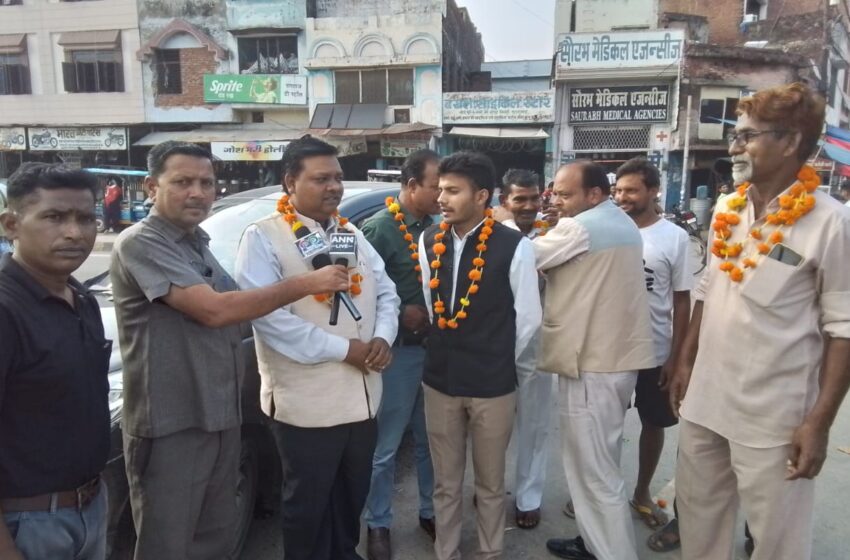  उत्तराखण्ड सरकार के पूर्व ऊर्जा सलाहकार सदस्य युवजन समाज के प्रदेश अध्यक्ष विकास चौहान का मुरादाबाद के बिलारी पहुँचने पर युवा नेता कपिल राज ने जोरदार स्वागत किया