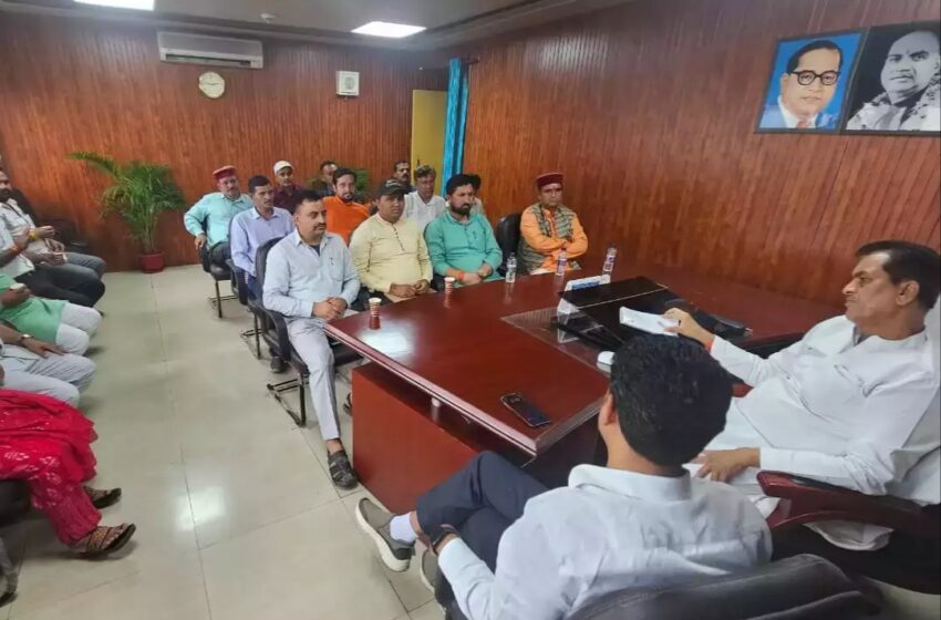 उत्तरकाशी भाजपा के विभिन्न मंडल अध्यक्षों ने प्रभारी मंत्री प्रेमचंद अग्रवाल से की मुलाकात