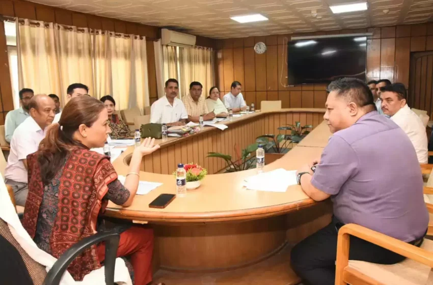  योजनाओं की कार्यगति पर मंत्री नाराज, बोलीं- योजनाओं को धरातल पर पहुंचाएं अधिकारी