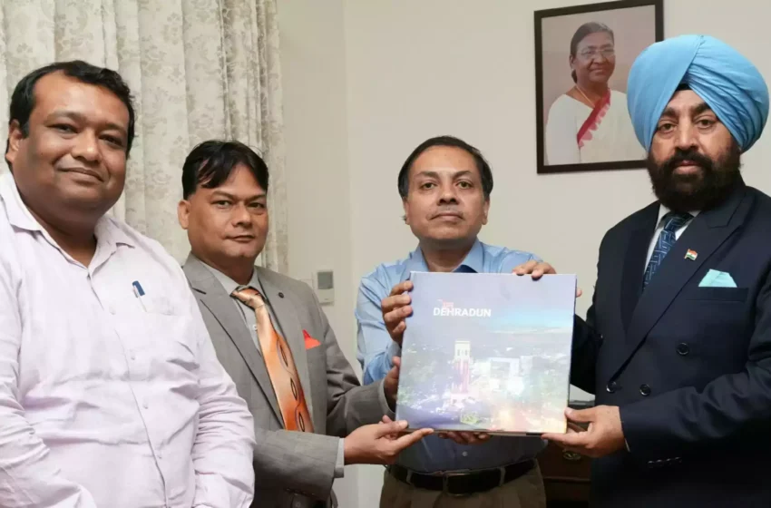  राज्यपाल से मिले आईआईएम काशीपुर के निदेशक